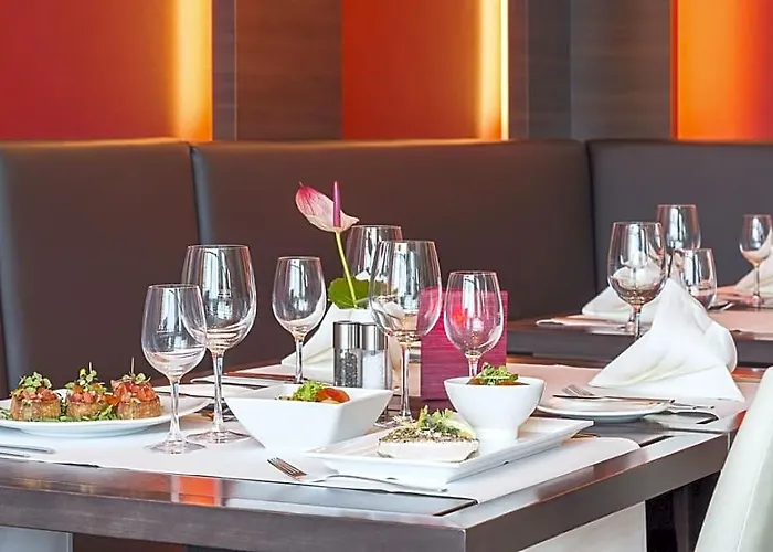 Plaza Horner Rennbahn Hotel 4*
